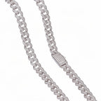 S925 sterlingsilverhalsband med infattade diamanter Lamis